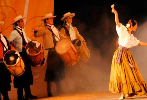 folklore show of gauchos´s party